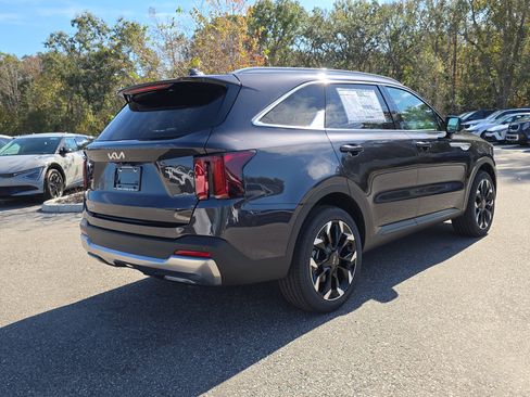 New 2026 Kia Sorento EX FWD image 8