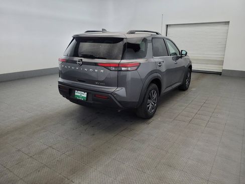 Used 2022 Nissan Pathfinder SV AWD/4WD image 9