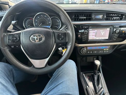 Used 2014 Toyota Corolla LE FWD image 7