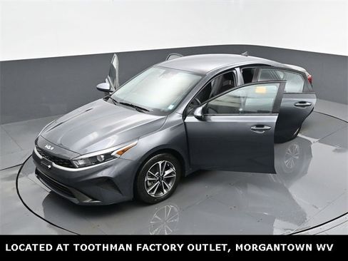 Used 2024 Kia Forte LXS image 23