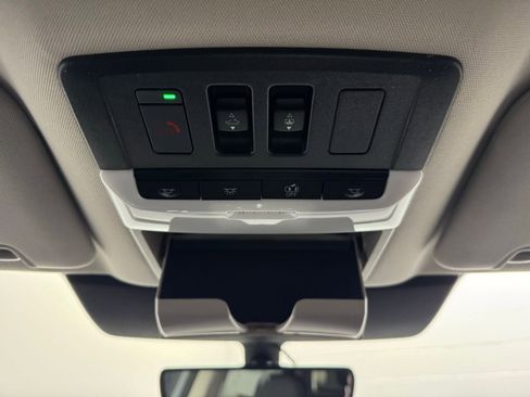 New 2026 Nissan Pathfinder Platinum image 28