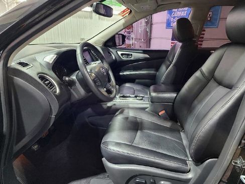 Used 2018 Nissan Pathfinder SL w/ SL Premium Package AWD/4WD image 9