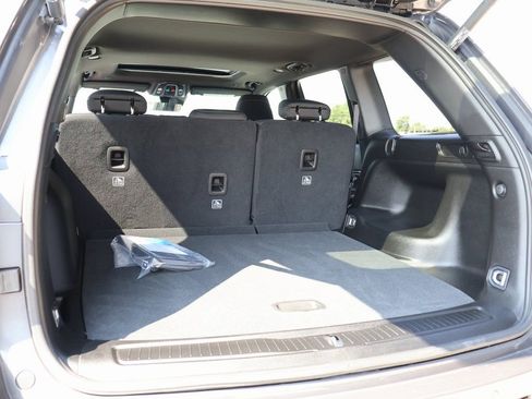 New 2025 Jeep Grand Cherokee Laredo X w/ Luxury Tech Group I image 15