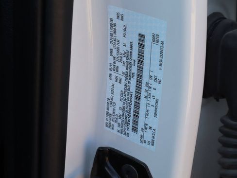 Used 2019 Ford F150 Platinum w/ Equipment Group 701A Luxury AWD/4WD image 32