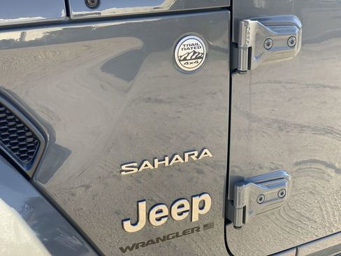 Used 2023 Jeep Wrangler Sahara image 29