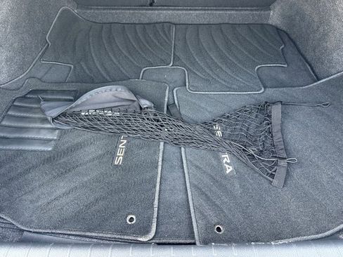 Certified 2022 Nissan Sentra SR w/ Trunk Package image 17