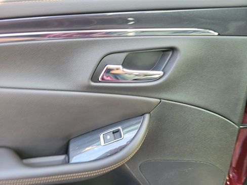 Used 2017 Chevrolet Impala Premier FWD image 12
