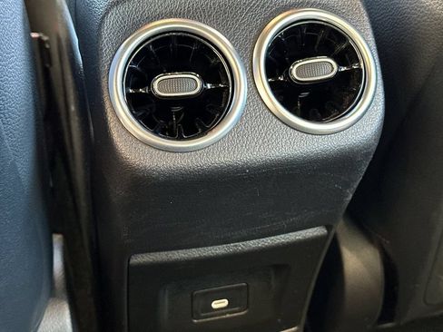 Used 2025 Mercedes-Benz CLA 250 image 14