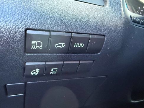 Used 2018 Lexus RX 350L Luxury w/ Accessory Package image 38