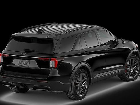 Used 2026 Ford Explorer ST-Line w/ ST-Line Street Pack AWD/4WD image 3