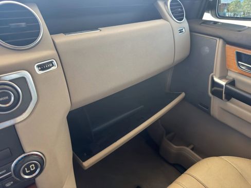 Used 2012 Land Rover LR4 HSE image 32