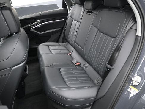 Used 2024 Audi Q8 e-tron Prestige w/ Prestige Package image 30