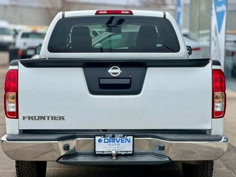 Used 2015 Nissan Frontier S image 4