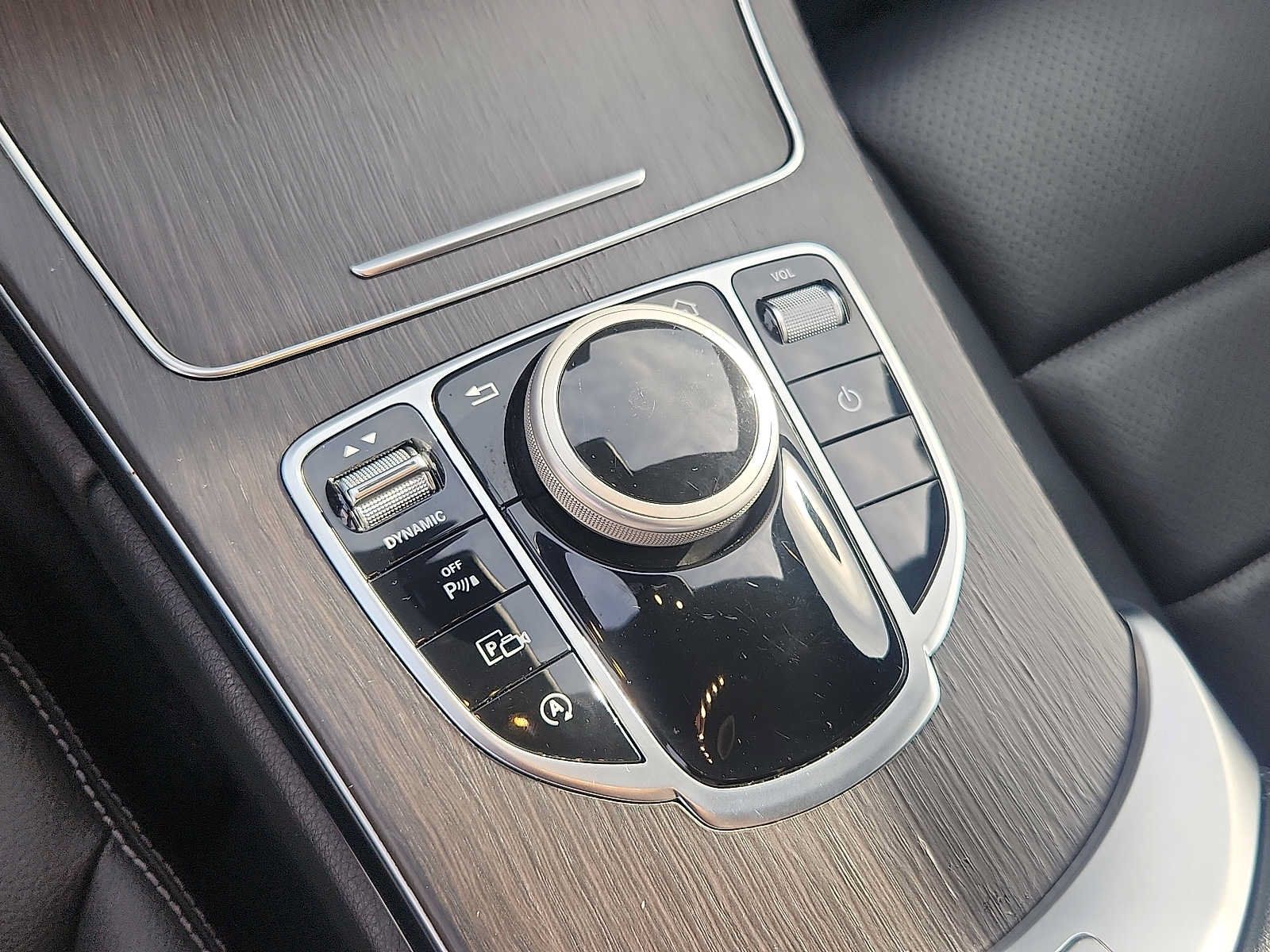 Used 2021 Mercedes-Benz C 300 4MATIC Sedan image 24