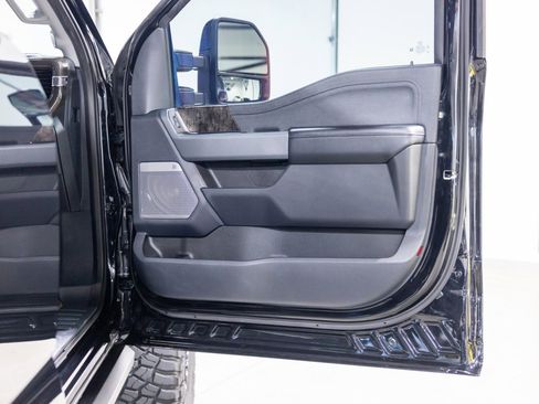 Used 2023 Ford F250 Lariat w/ Lariat Ultimate Package image 29