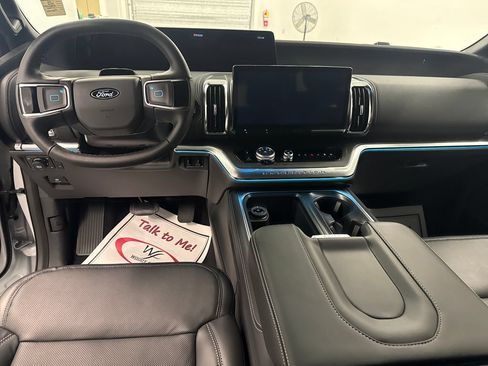 New 2026 Ford Expedition Max Platinum w/ Stealth Performance Package AWD/4WD image 14