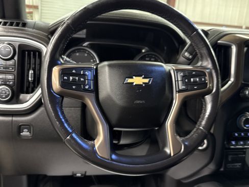 Used 2023 Chevrolet Silverado 2500 High Country w/ Technology Package image 10