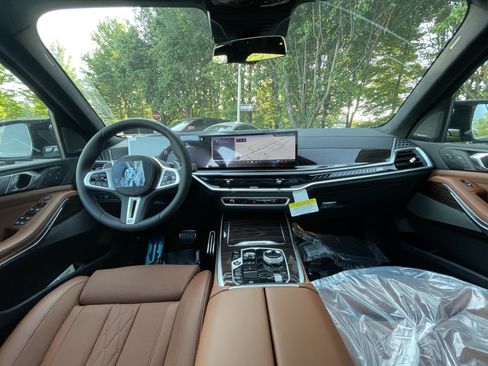 New 2027 BMW X7 M60i AWD/4WD image 17