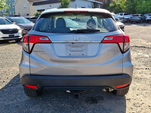 Used 2019 Honda HR-V LX image 6