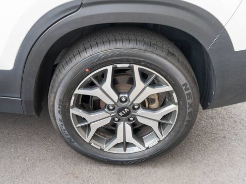 Used 2021 Kia Seltos EX AWD/4WD image 27