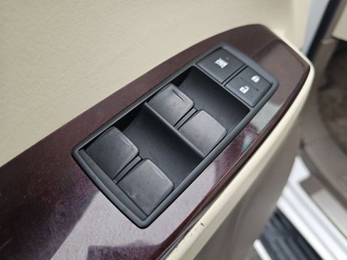 Used 2018 Lexus GX 460 Luxury w/ Preferred Accessory Package AWD/4WD image 30