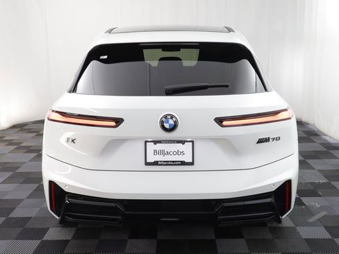 New 2026 BMW iX M70 image 17