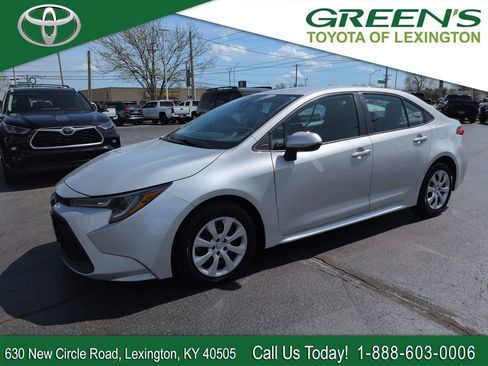 Used 2021 Toyota Corolla LE image 1