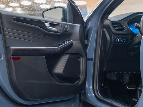 Certified 2023 Ford Escape ST-Line Select w/ Tech Pack #2 image 42