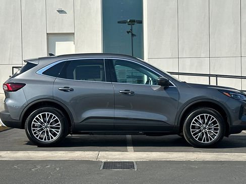 New 2025 Ford Escape Base w/ PHEV Premium Package image 2