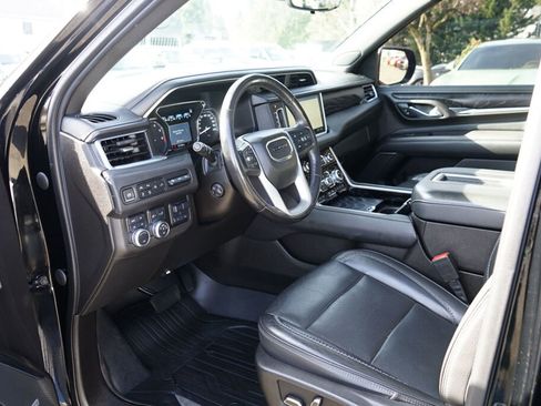 Used 2021 GMC Yukon Denali w/ Denali Ultimate Package image 11