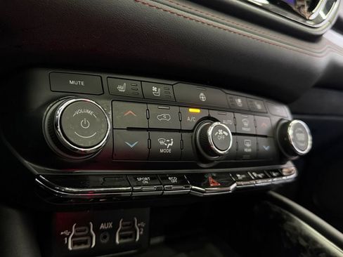 Used 2023 Dodge Durango R/T RWD image 22