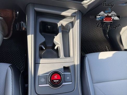 New 2026 Volkswagen Tiguan SE R-Line image 12