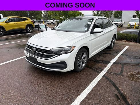 Used 2024 Volkswagen Jetta SE w/ Panoramic Sunroof Package FWD image 1