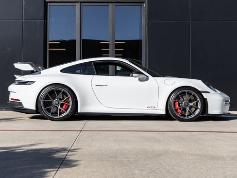 Used 2022 Porsche 911 GT3 image 12