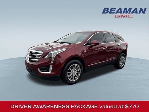 Used 2017 Cadillac XT5 Luxury w/ Driver Awareness Package FWD image 3