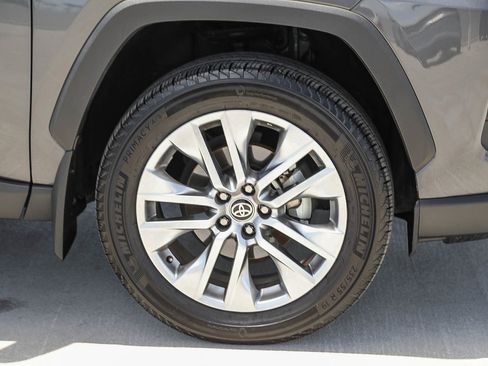 Used 2025 Toyota RAV4 XLE Premium FWD image 10