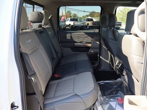 New 2026 Ford F350 Platinum w/ Platinum Plus Package image 40