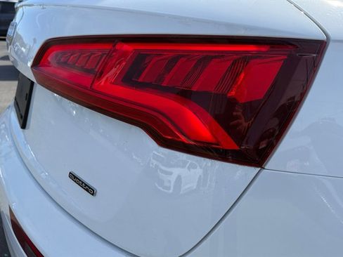 Used 2020 Audi Q5 2.0T Premium Plus w/ Premium Plus Package AWD/4WD image 16