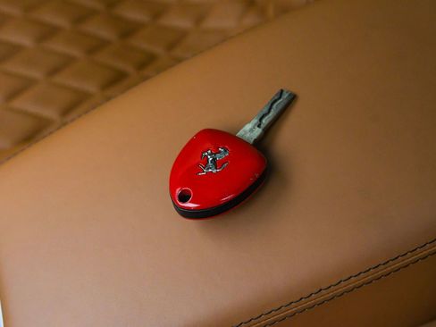 Certified 2016 Ferrari FF image 22