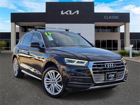 Used 2019 Audi Q5 2.0T Premium Plus w/ Premium Plus Package image 1