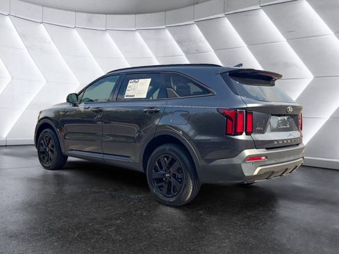 Used 2021 Kia Sorento S image 3