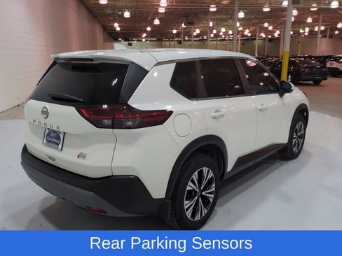 Used 2023 Nissan Rogue SV FWD image 3