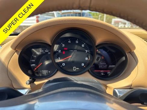 Used 2015 Porsche Boxster RWD image 11