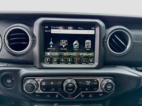 Used 2022 Jeep Wrangler Unlimited Sahara w/ Cold Weather Group AWD/4WD image 33