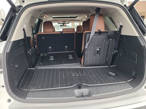 Used 2024 Nissan Pathfinder Platinum w/ Cargo Package image 35