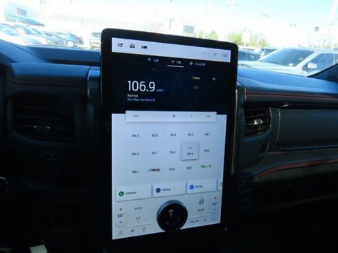 Used 2022 Ford Expedition Max Limited image 30