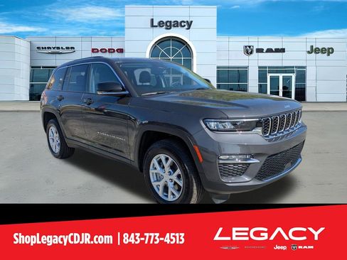 Used 2023 Jeep Grand Cherokee Limited AWD/4WD image 1