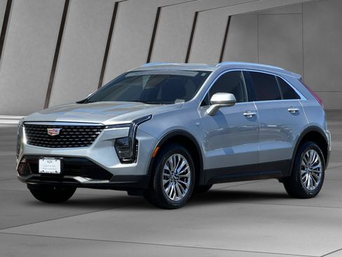 Certified 2025 Cadillac XT4 Premium Luxury FWD image 8