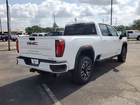 Used 2023 GMC Sierra 2500 AT4 w/ AT4 Premium Plus Package AWD/4WD image 4