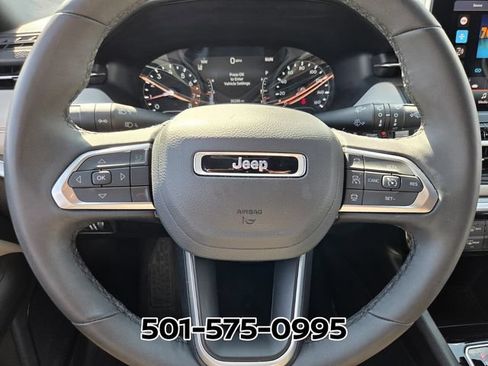 Used 2025 Jeep Compass Limited AWD/4WD image 30